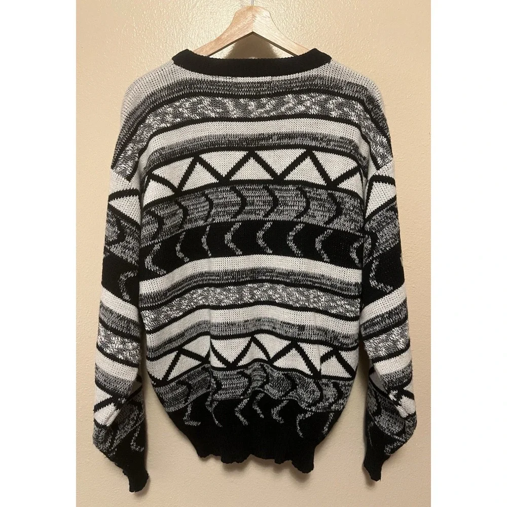 Vtg 90s Gabrielle Geometric‎ Sweater Leather Patch Black White Tribal Funky Sz L